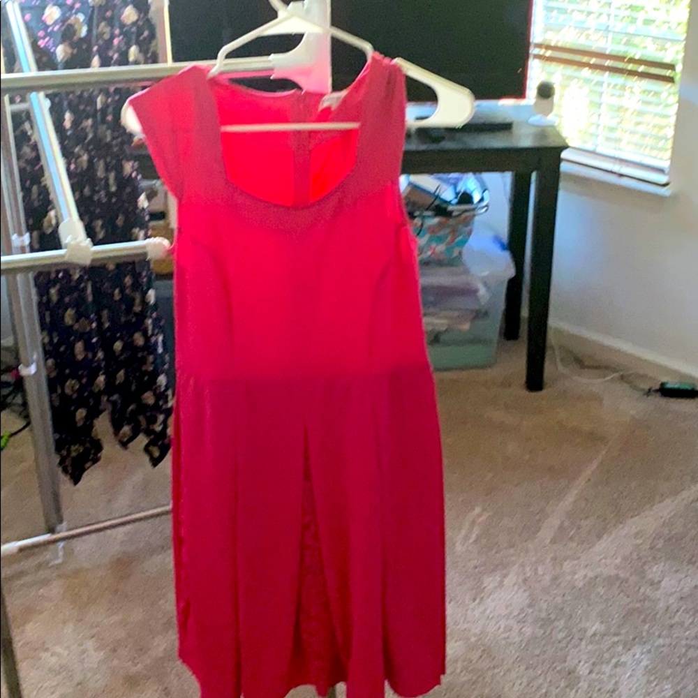 Women’s dress
